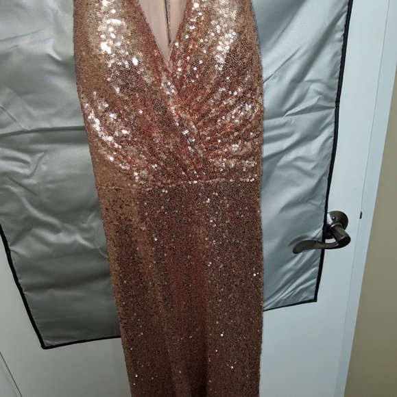 Dresses & Skirts - Formal gown size 8